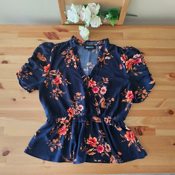Alice Blue Tops - Alice Blue - Women floral print ruffle Short Sleeve Blouse Blue floral Size L